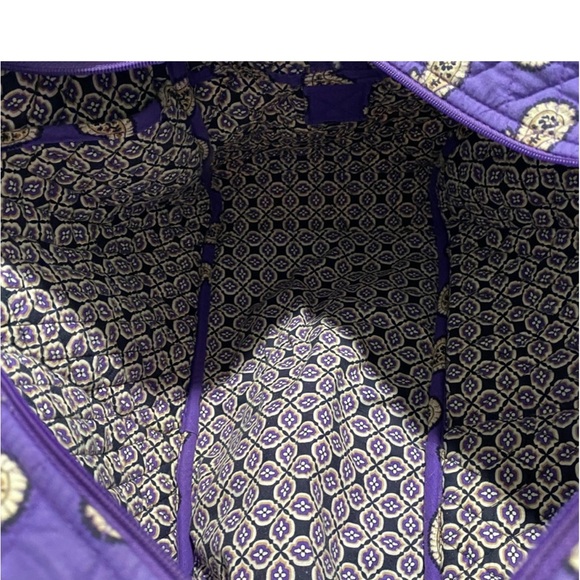 🔥🔥🔥Pre Black Friday sale 🔥🔥🔥
Pre loved Vera Bradley 6 bag bundle (C321) - Picture 5 of 16